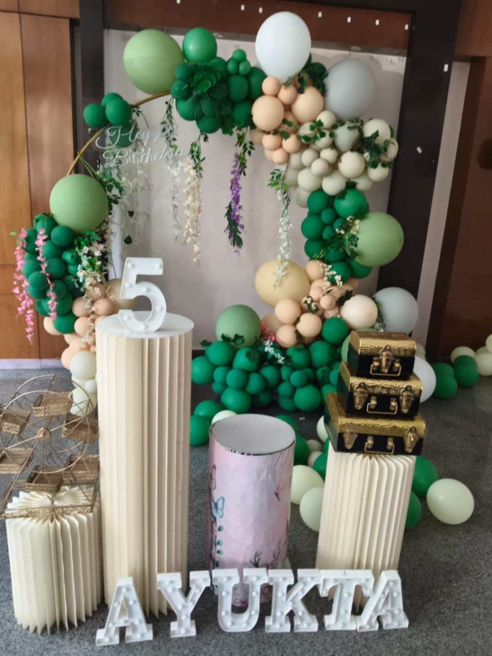 Jungle Theme Decoration with Ring